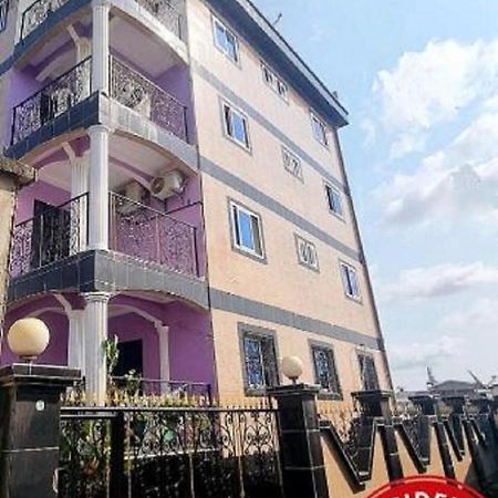 Residence Sighaka - Gold Apartment - Wifi, Gardien, Parking Douala Bagian luar foto
